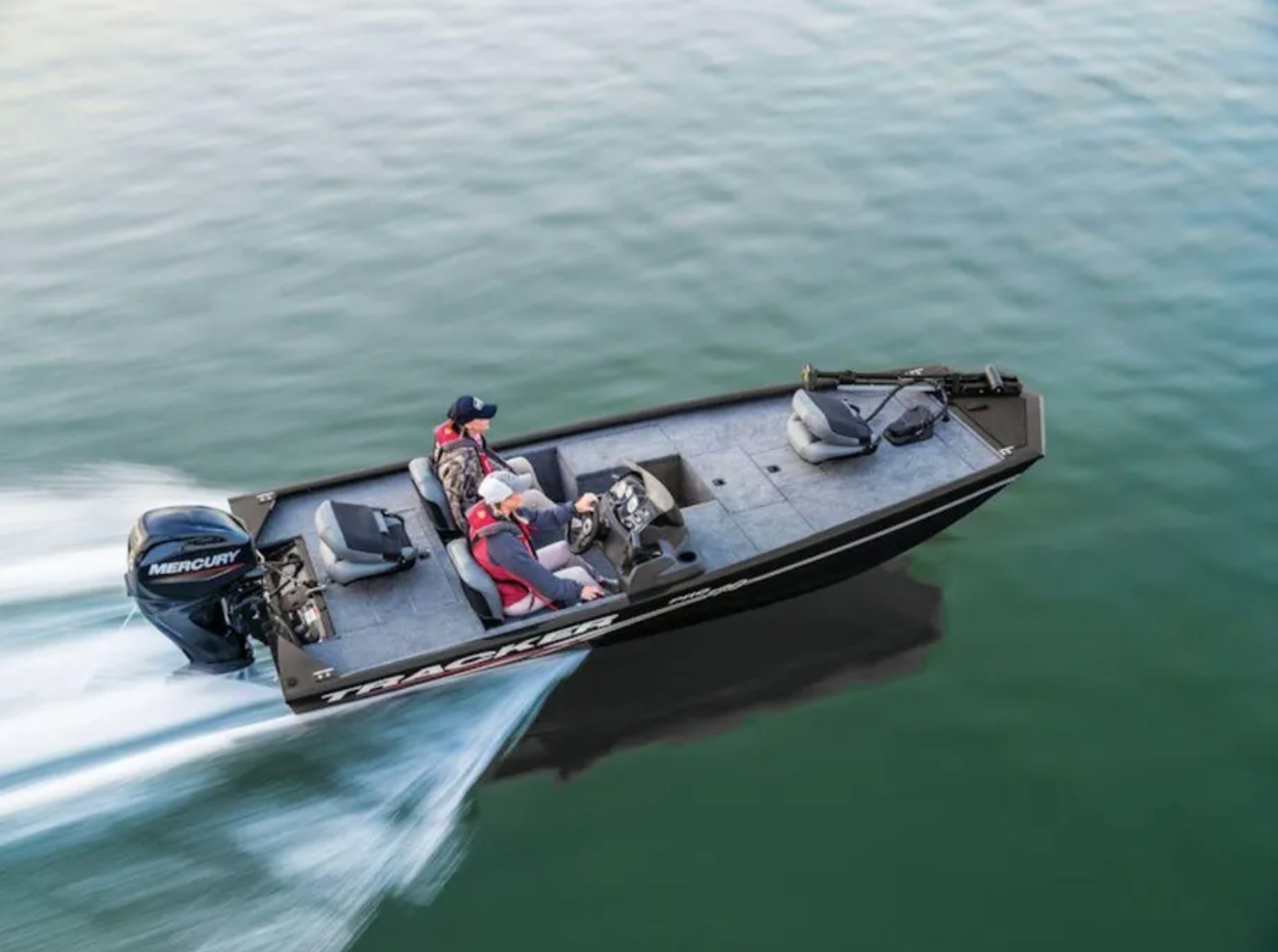 tracker boat